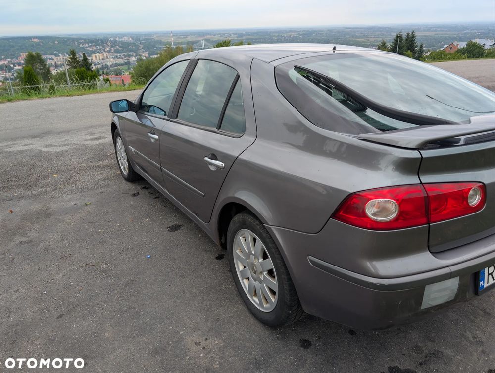 Renault Laguna 1.9 dCi Dynamique - 4