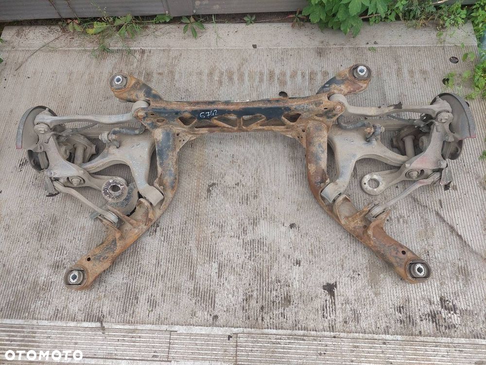 KOMPLETNE ZAWIESZENIE BELKA SANKI TYŁ WAHACZE AUDI A4 B8 SEDAN - 1