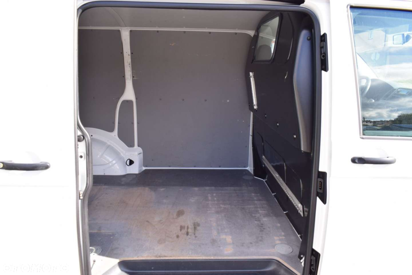 Volkswagen Transporter T5 - 20