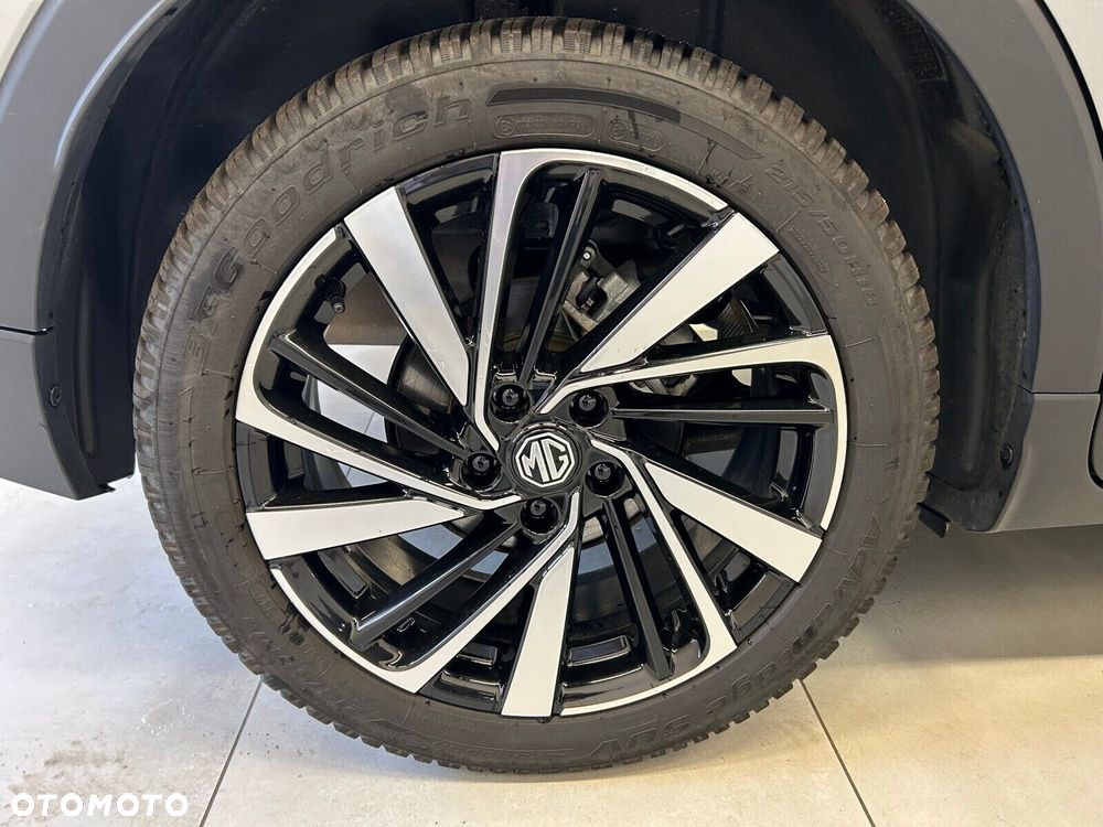 MG ZS - 31