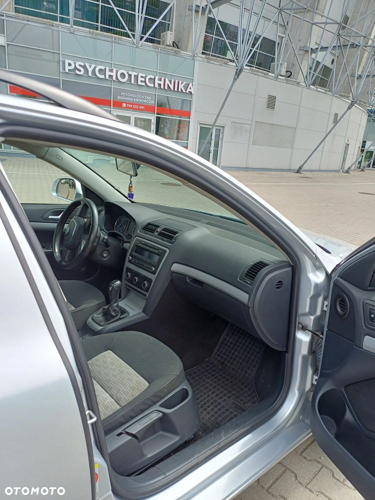 Skoda Octavia 1.8 TSI Family Plus - 10