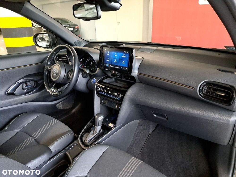 Toyota Yaris Cross Hybrid 1.5 Adventure - 17