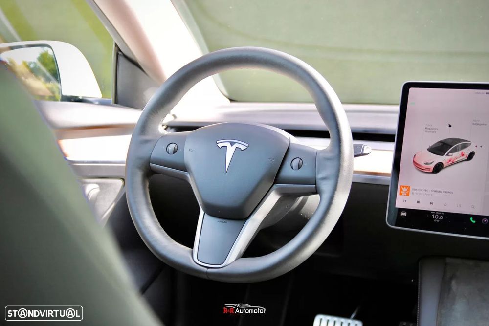 Tesla Model 3 Performance Dual Motor AWD - 38