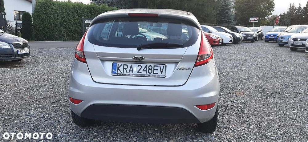 Ford Fiesta - 10