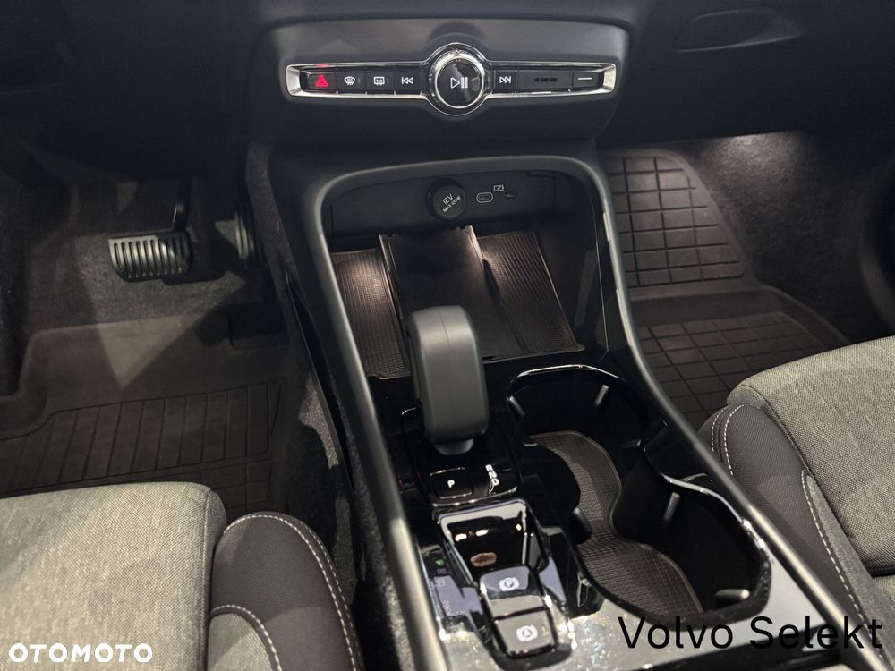Volvo XC 40 - 15
