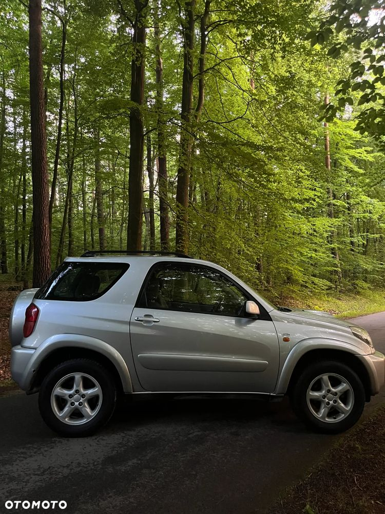 Toyota RAV4 - 25