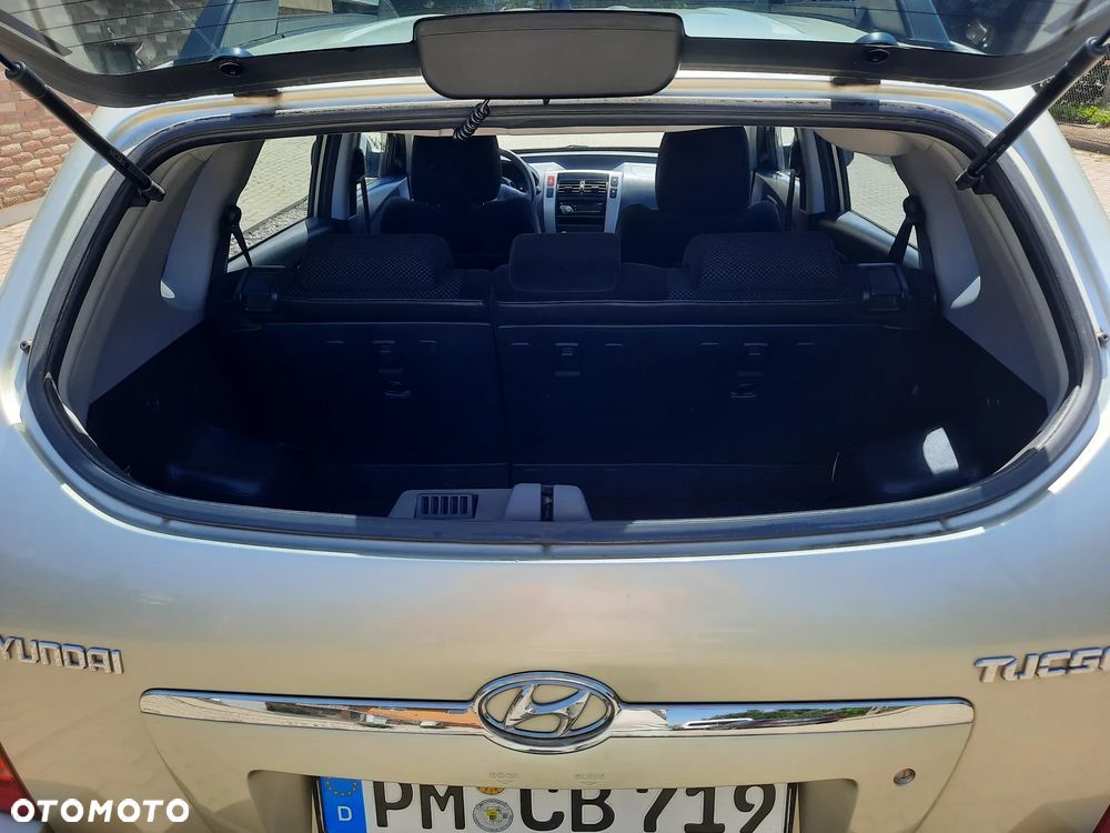 Hyundai Tucson 2.0 2WD GLS Style - 9