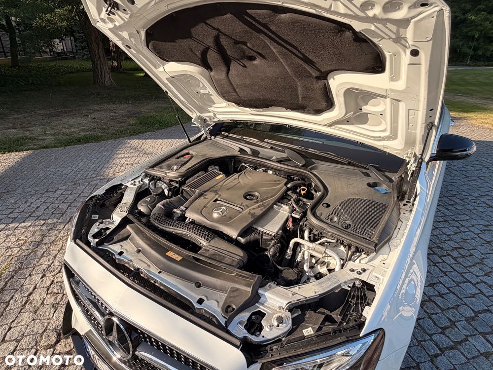 Mercedes-Benz Klasa E 300 9G-TRONIC - 30