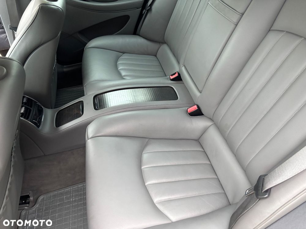 Mercedes-Benz CLS - 16