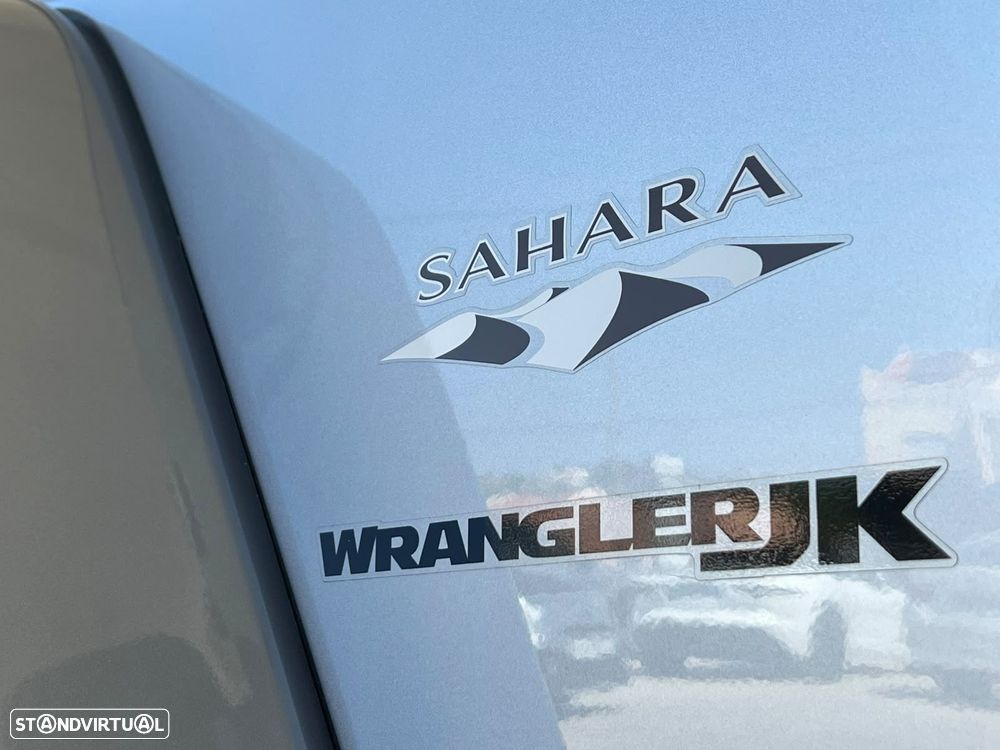 Jeep Wrangler - 5