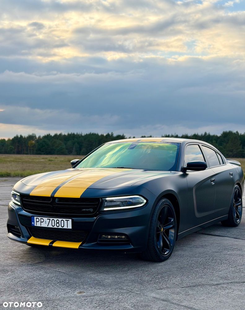 Dodge Charger 5.7 R/T - 2