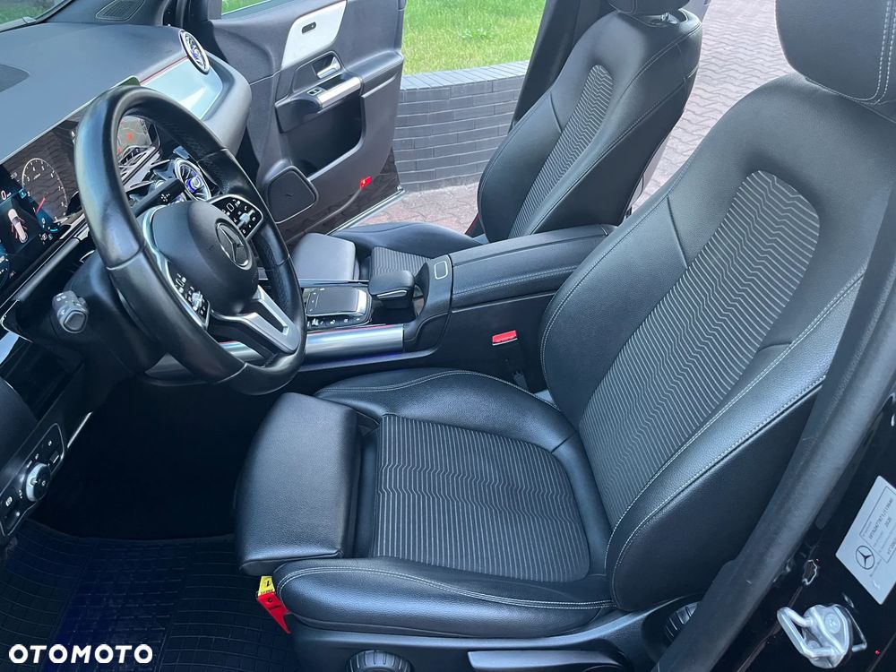 Mercedes-Benz GLA 200 Style - 17