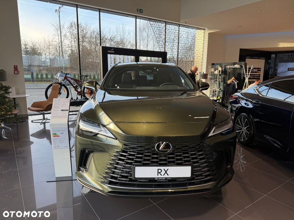 Lexus RX 450h+ Omotenashi - 2