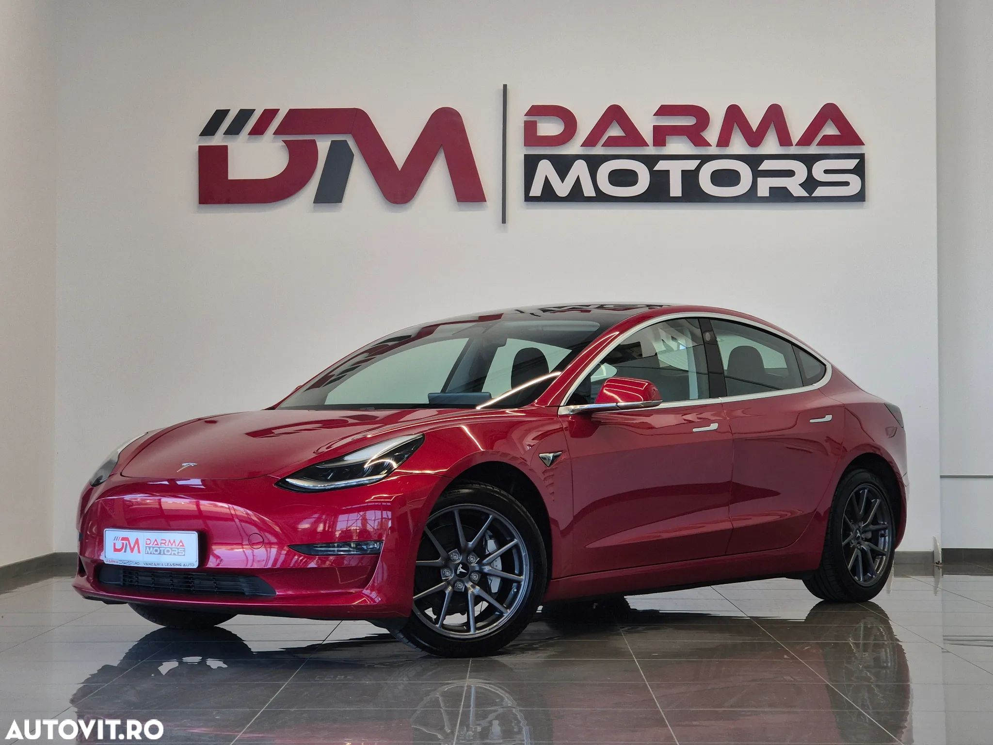 Tesla Model 3 Langstreckenbatterie Allradantrieb Dual Motor - 1
