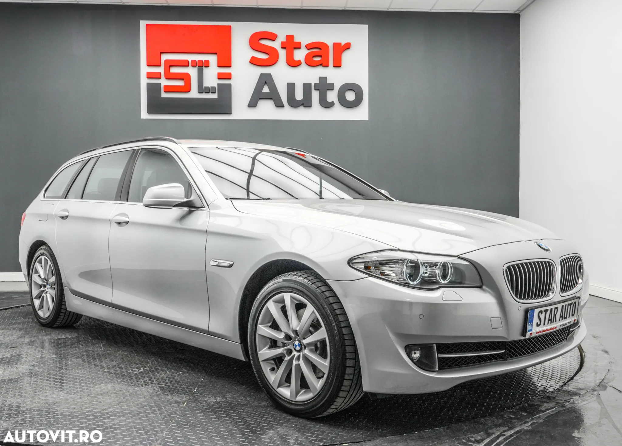 BMW Seria 5 520d Touring - 3