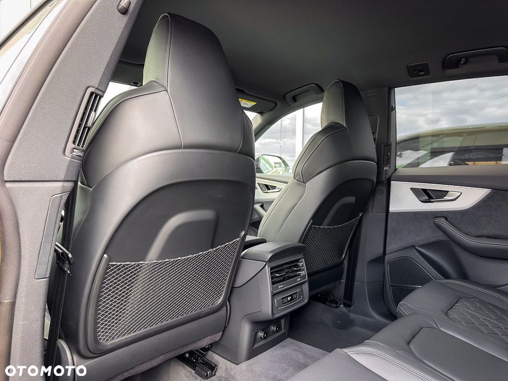 Audi Q8 - 40
