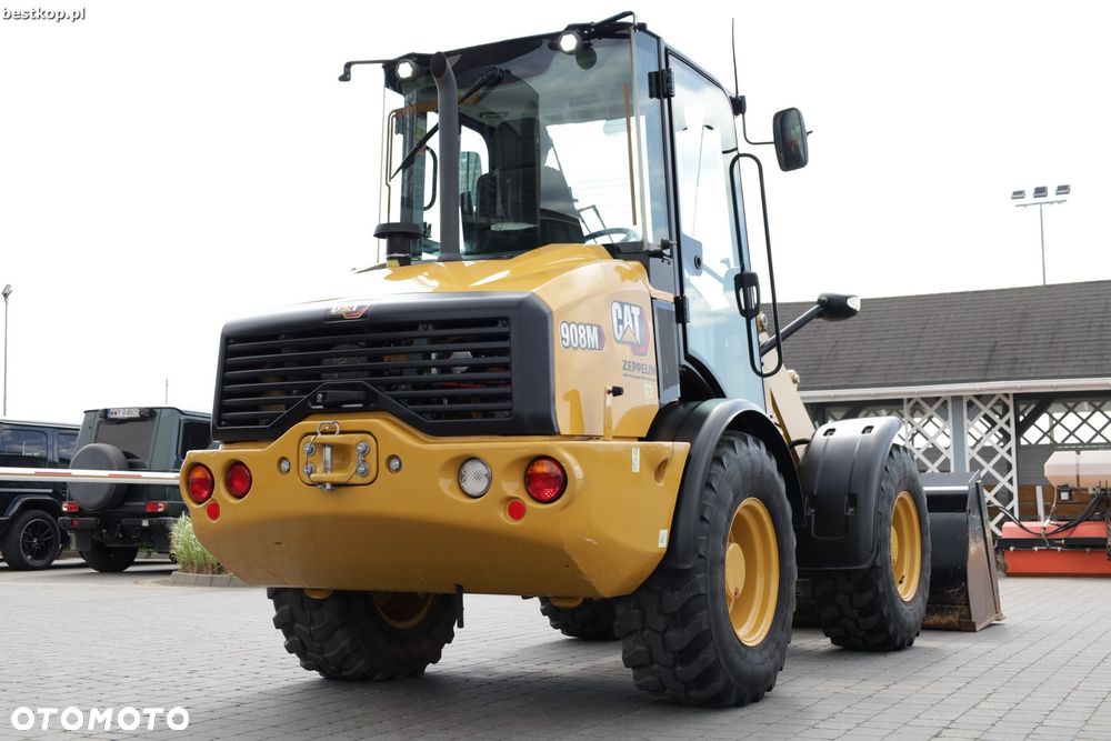 Caterpillar CAT 908M - 6