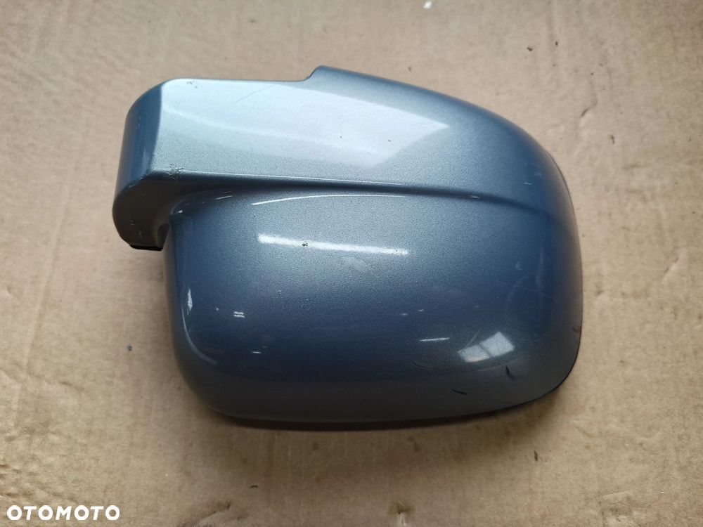 W414 Vaneo obudowa lusterka prawego kolor 7747 Mercedes