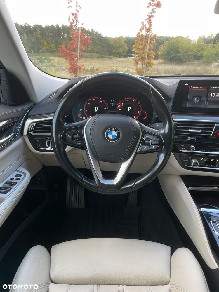 BMW 6GT 2019