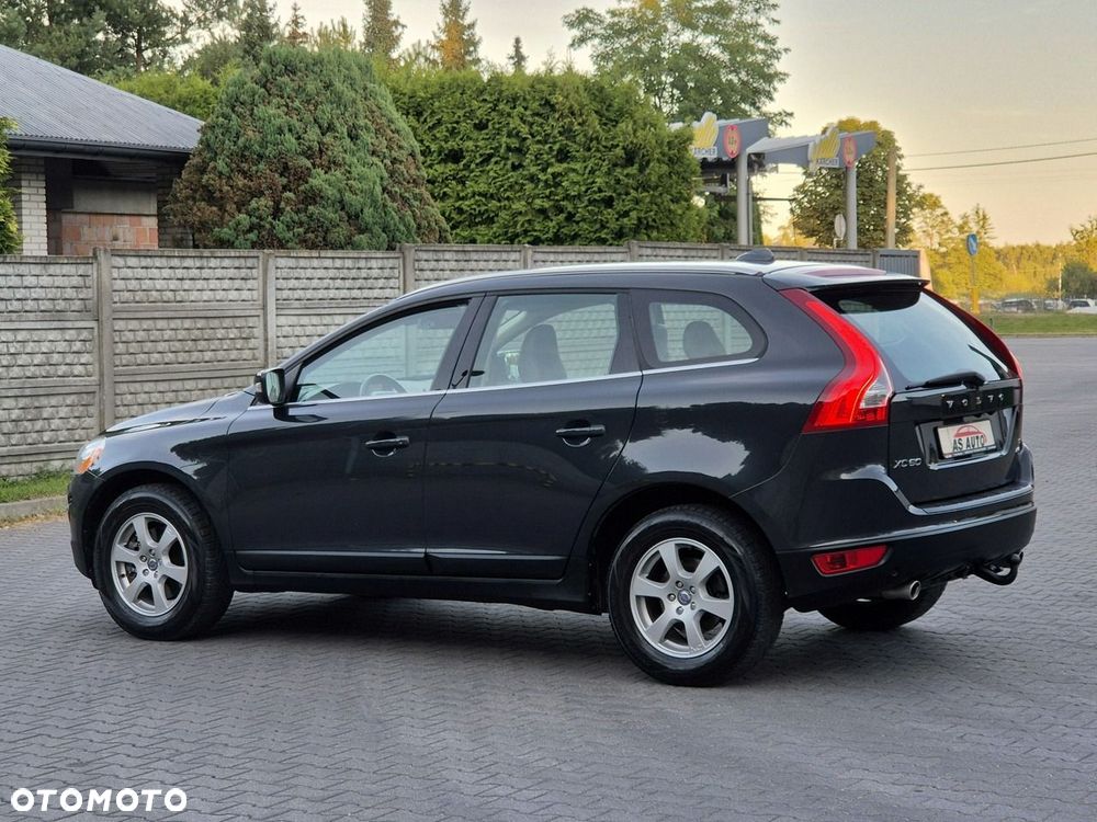 Volvo XC 60 - 30