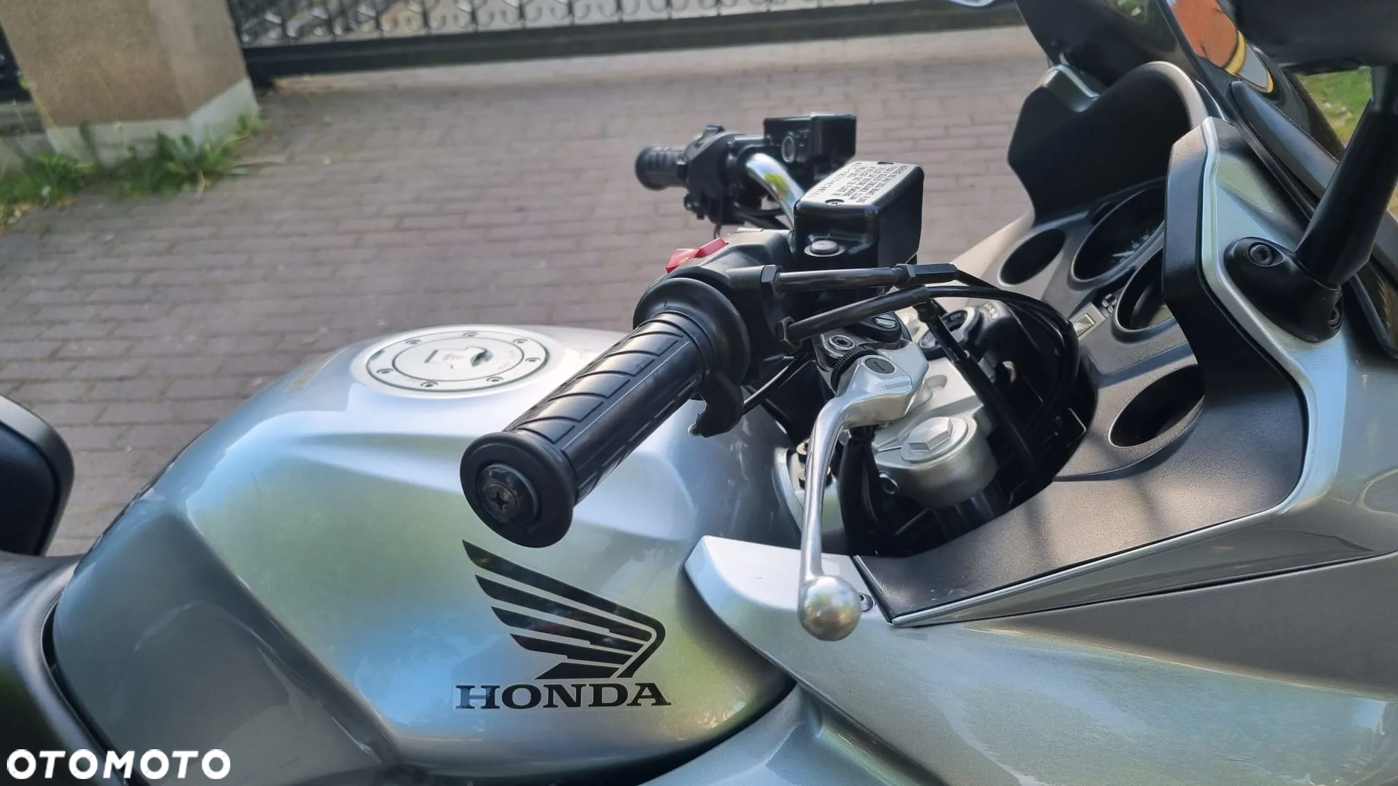 Honda CBF - 6