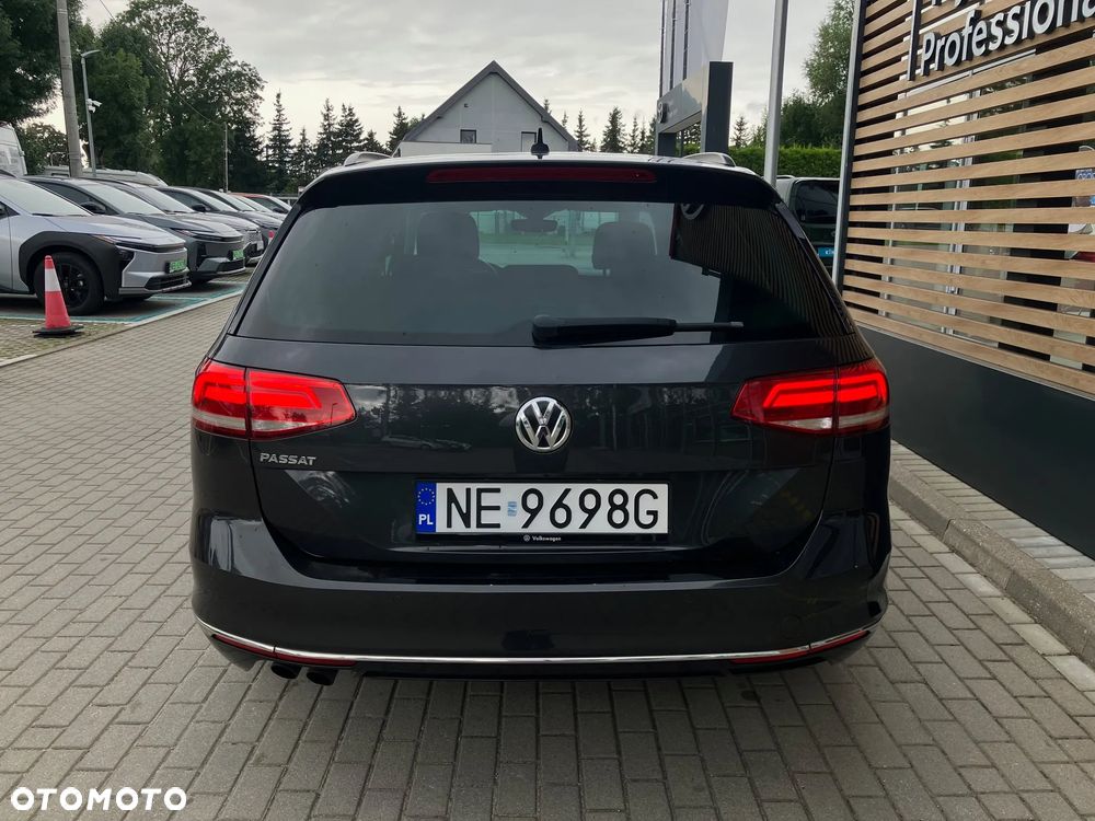 Volkswagen Passat - 6