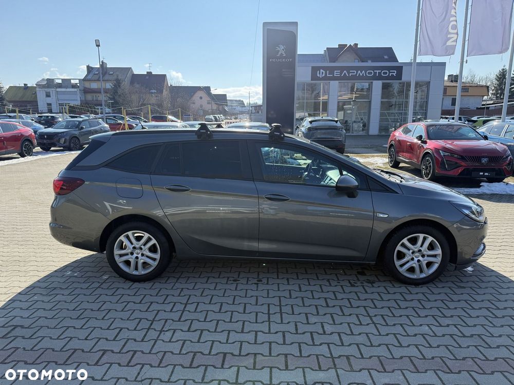 Opel Astra - 4