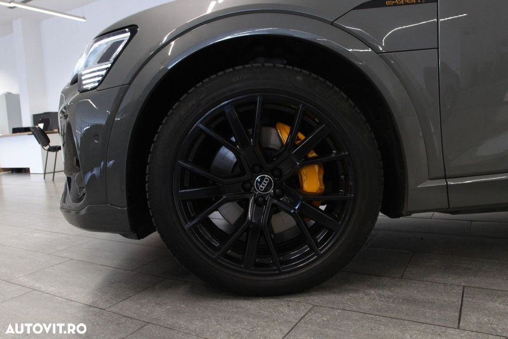 Audi e-tron Sportback - 30