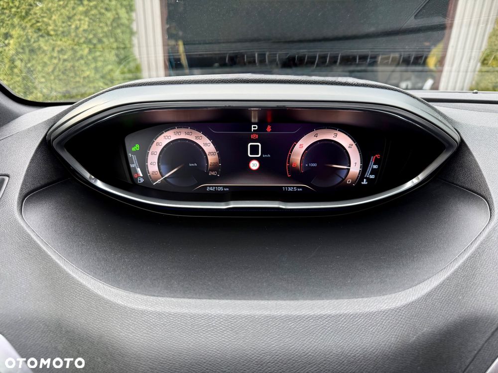 Peugeot 5008 2.0 BlueHDI Crossway S&S EAT8 - 10