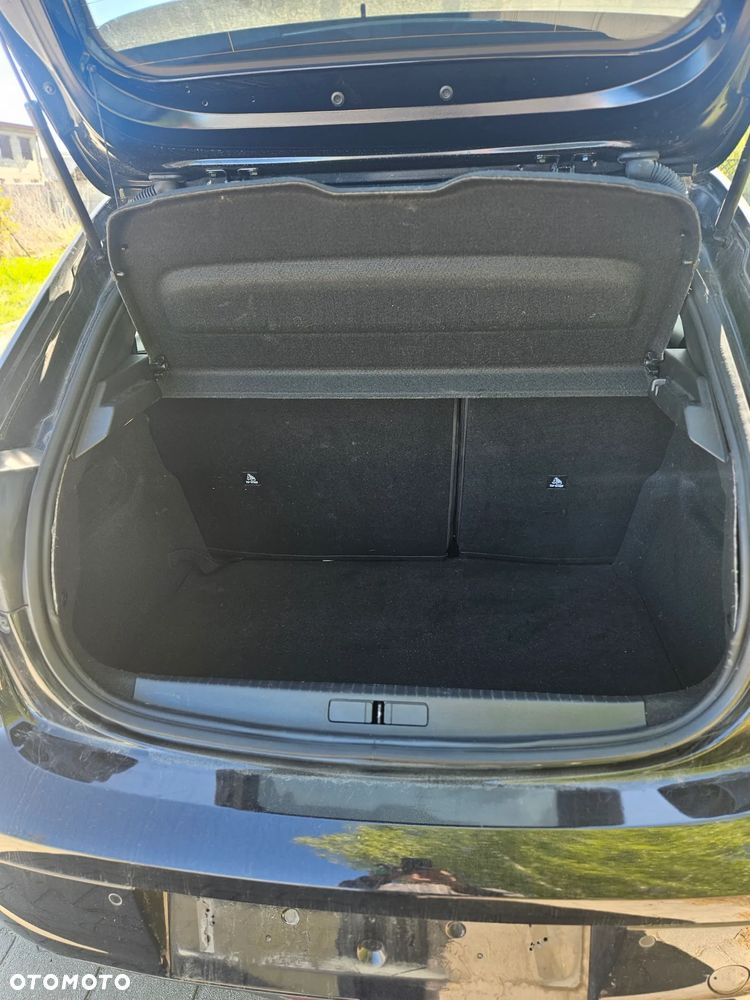 Peugeot 208 1.2 PureTech Active S&S - 11