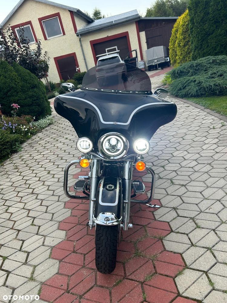 Harley-Davidson FLH Electra Glide - 13