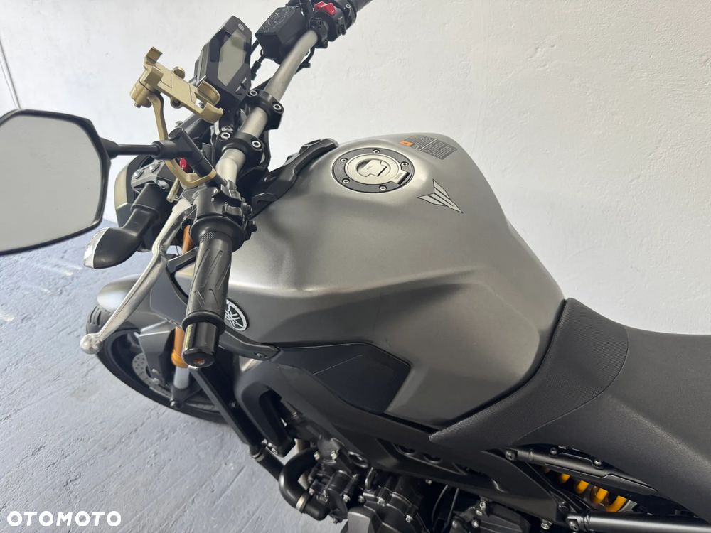 Yamaha MT - 33