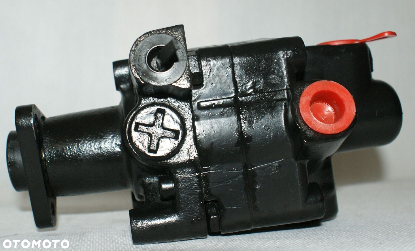 POMPA WSPOMAGANIA BMW 735i / 735iL 750i 1 132 277 - 2