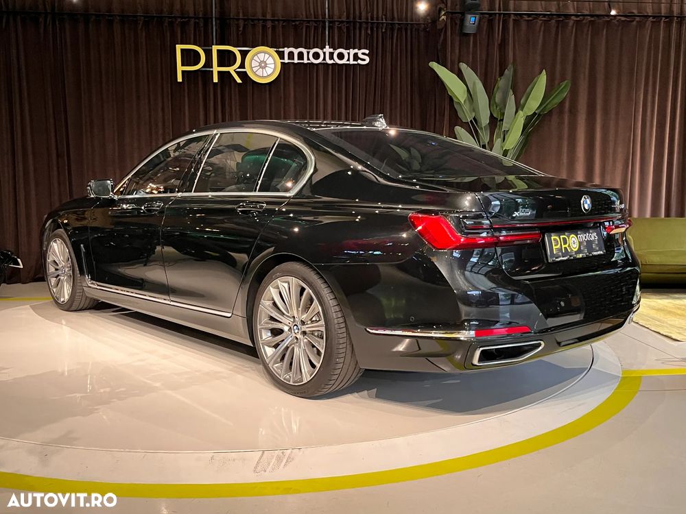 BMW Seria 7 730d xDrive - 39