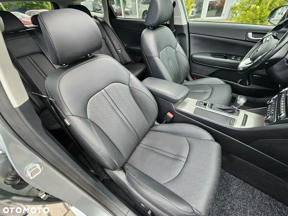 Kia Optima - 14