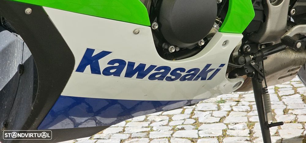 Kawasaki Ninja ZX-10R - 8