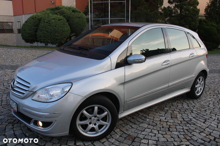 Mercedes-Benz Klasa B 180 CDI Special Edition - 23