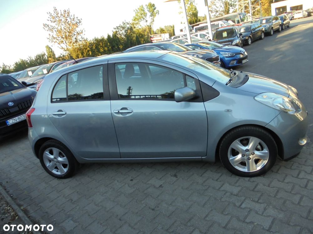 Toyota Yaris 1.3 VVT-i Travel - 23
