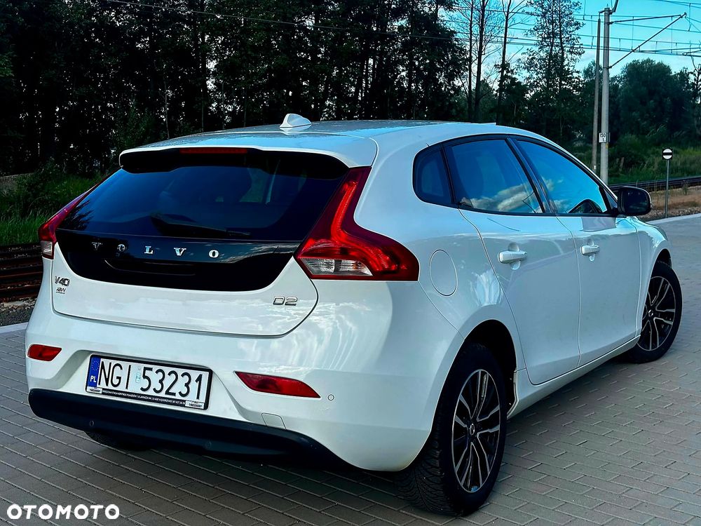 Volvo V40 D2 Momentum - 5