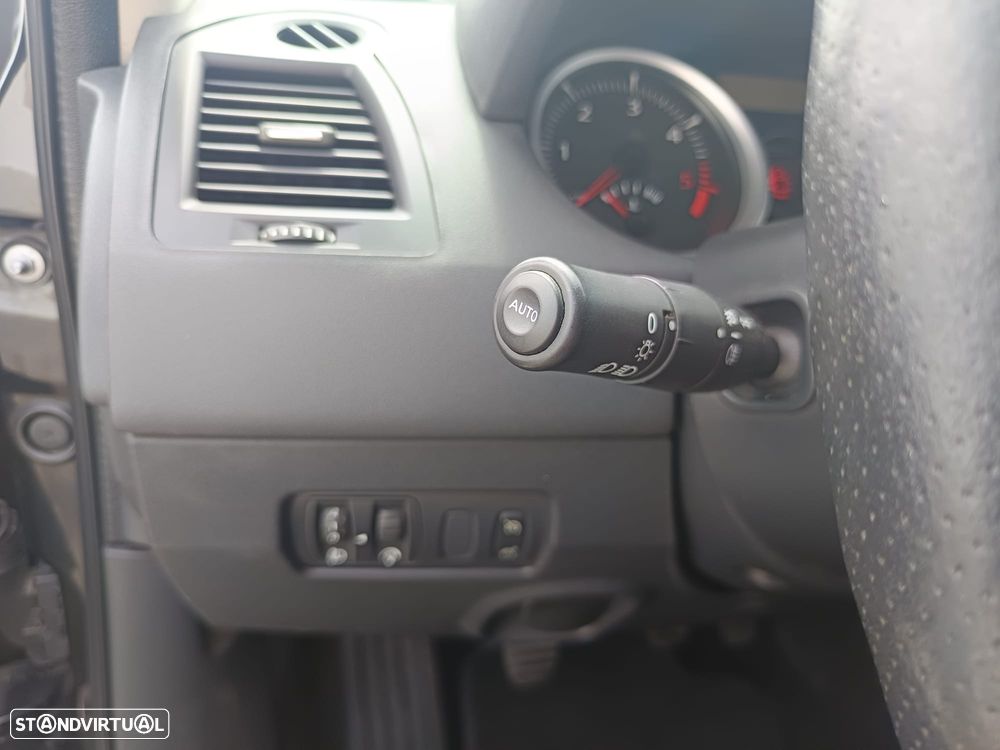 Renault Mégane Break 1.5 dCi Dynamique Luxe - 33