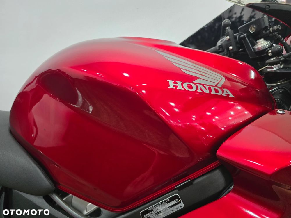 Honda VFR - 20