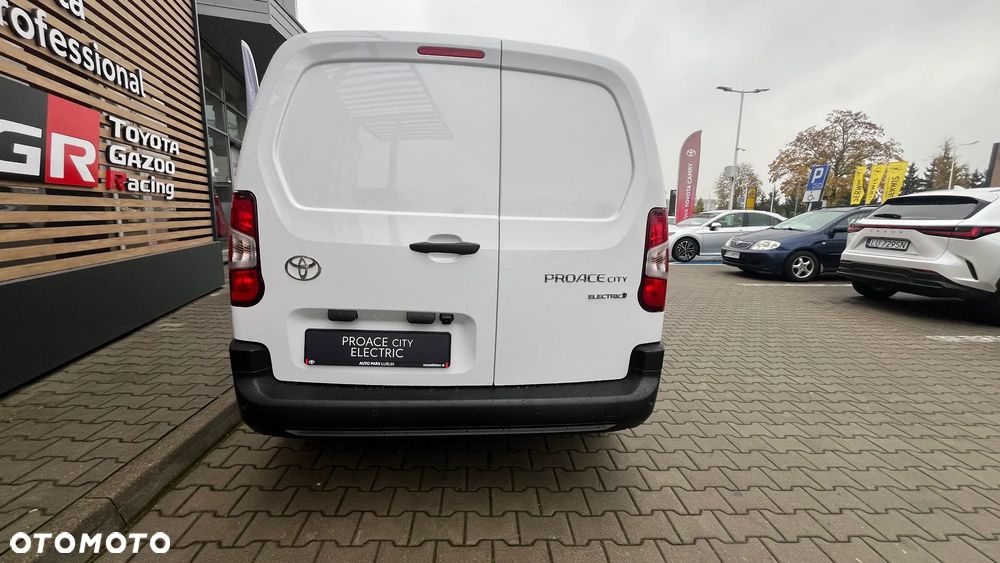 Toyota Proace City - 7