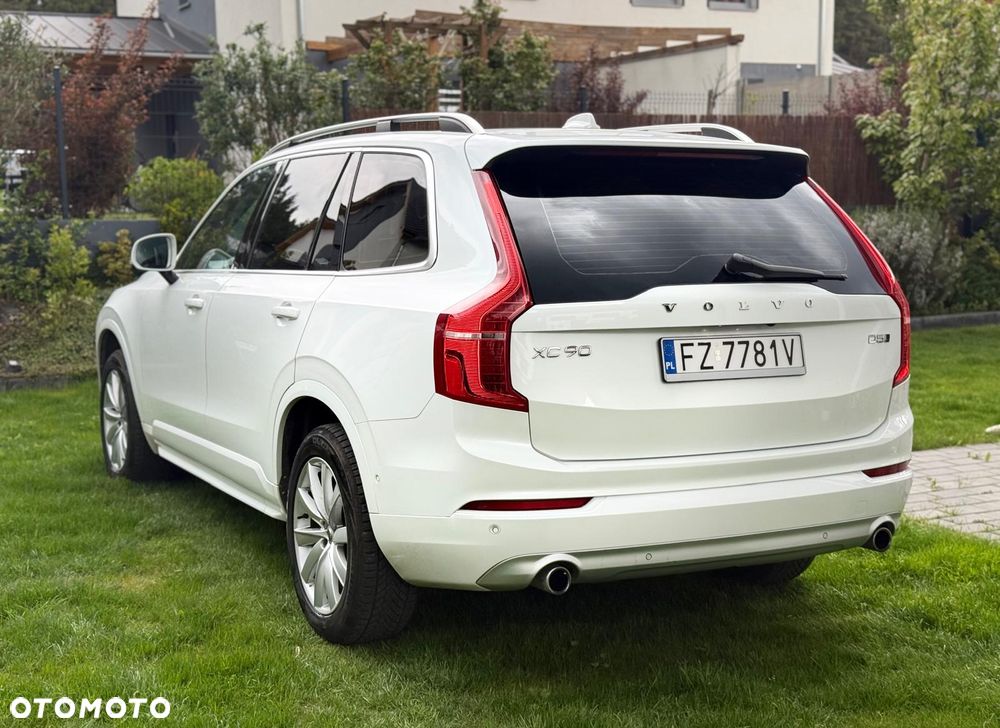 Volvo XC 90 D5 AWD Geartronic Momentum - 6