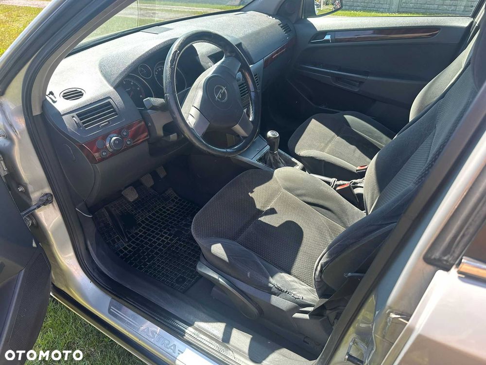 Opel Astra - 4