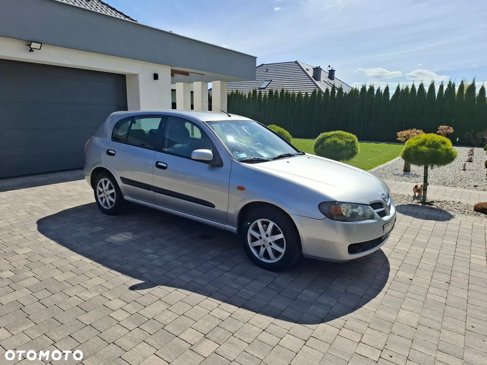 Nissan Almera 1.5 acenta PLUS - 10