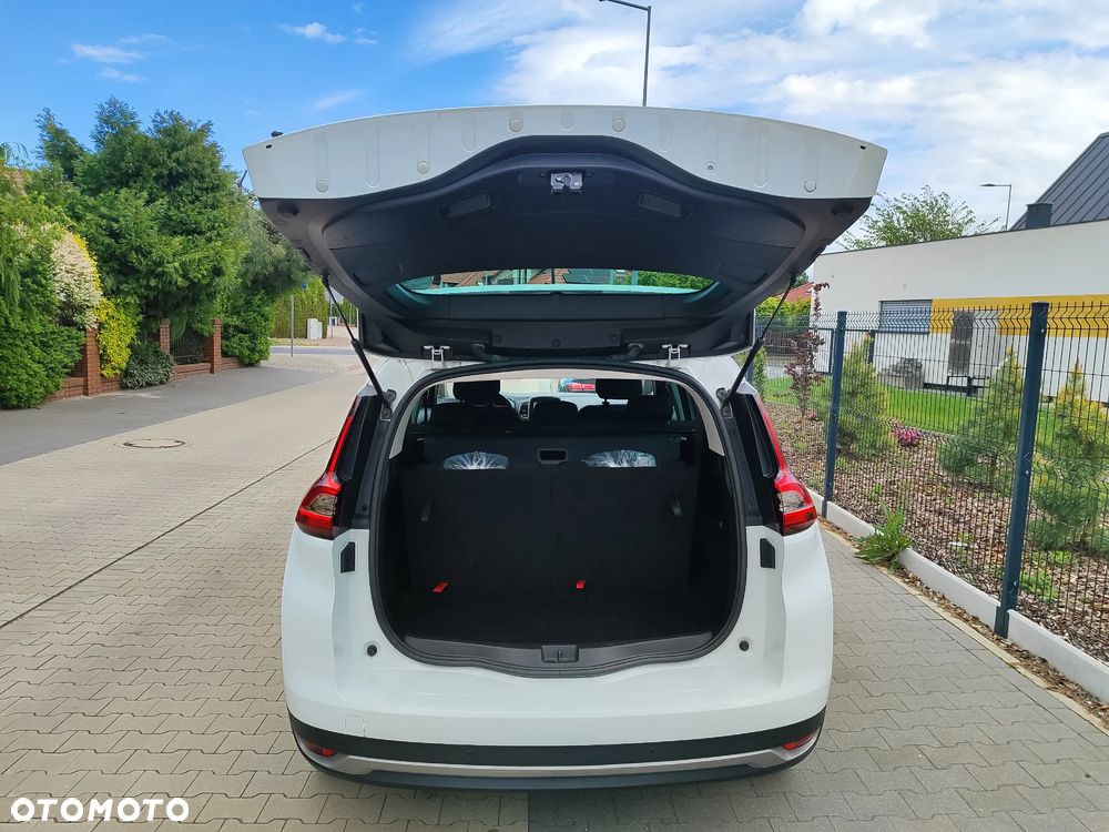 Renault Grand Scenic - 22