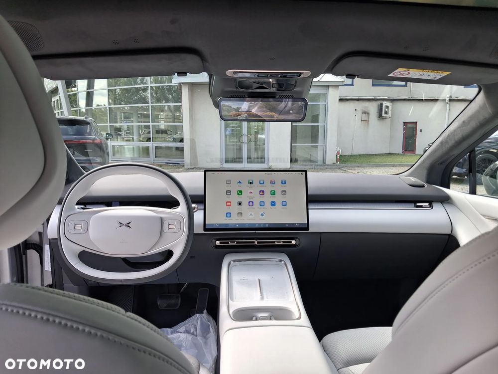 XPeng P7+ 74.9 kWh RWD Long Rage Pro - 14