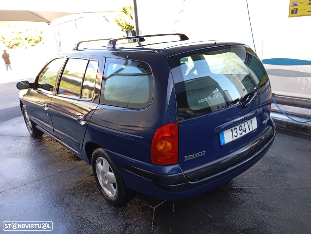 Renault Mégane Break 1.4 16V Expression - 4