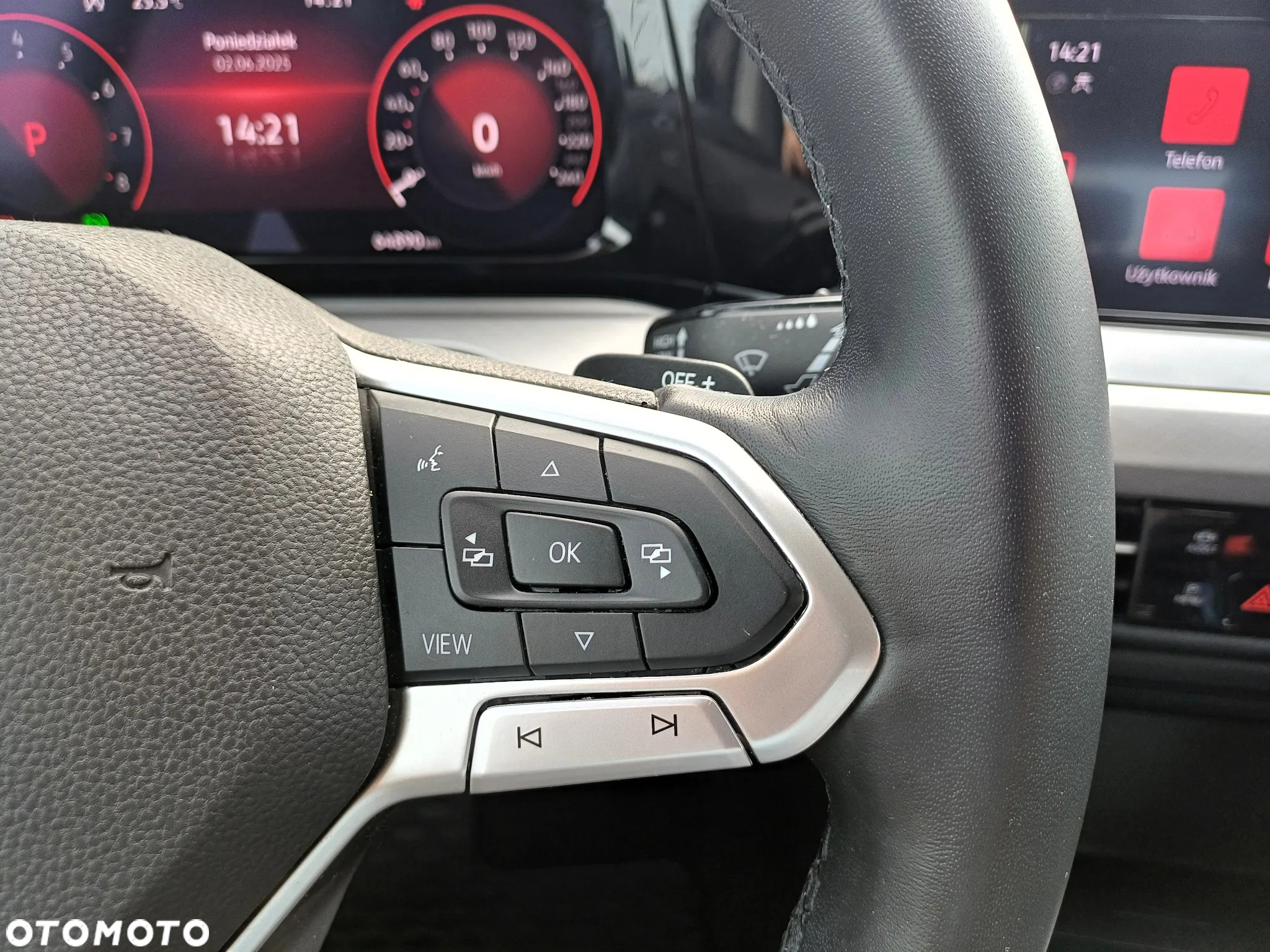 Volkswagen Golf - 14