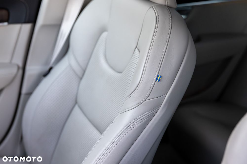 Volvo S90 D5 AWD Inscription - 30